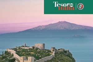 Die Ausstellung “Tesoro Italia”Touring Club Italiano 